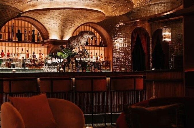 Austin's Best Speakeasies 3-Hour Guided Tour - The Driskill walk-by: haunted charm, 1886 details, and easy cocktail decisions